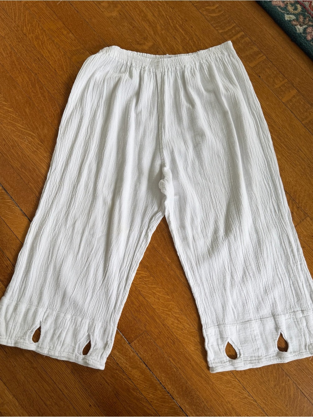 Cottonways White Lightweight Gauze Cropped Pants with cut outs, size 2